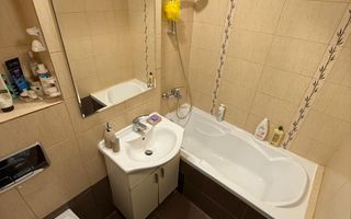 2 Camere Decomandat - Etaj Intermediar - Zona Podu Ros - Bloc 1974 - Poză 3
