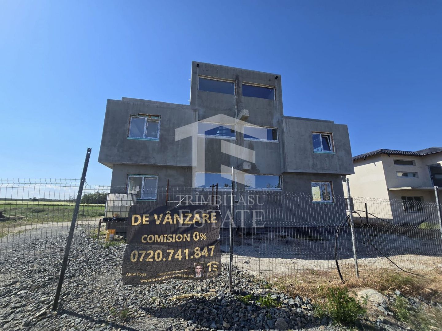 OVIDIU-POIANA- Vila tip duplex | terasa circulabila | gaz | curte - Poză 1