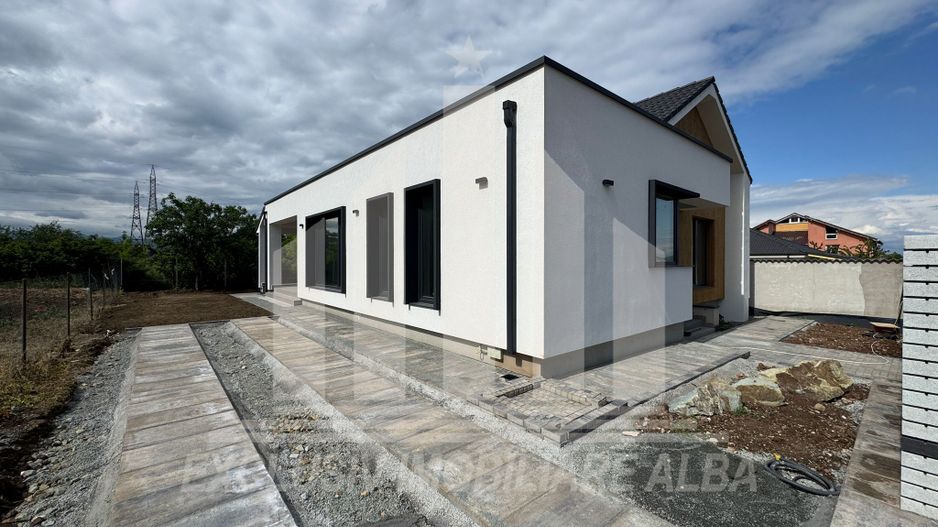 Casa individuala | 120 mp | 370 mp teren | Alba-Micesti - Poză 2