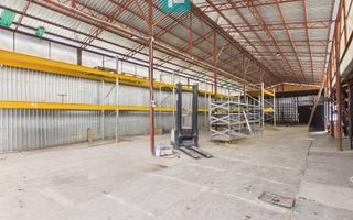 Hală și spații de birouri pe șoseaua principală - Poză 4