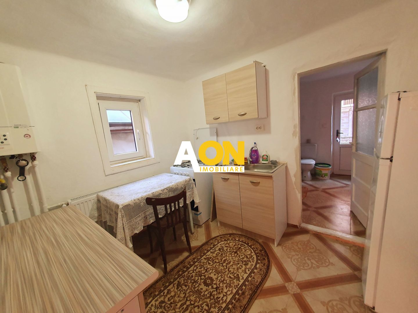Casa cu 2 camere, 300 mp teren, Cetate - Poză 5