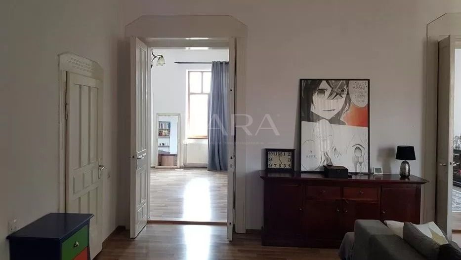 Apartament de 4 camere in zona Ultracentrala - Poză 3