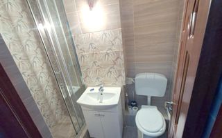 Apartament cu 2 camere, complet renovat, în zonă centrală din Tecuci - Poză 3