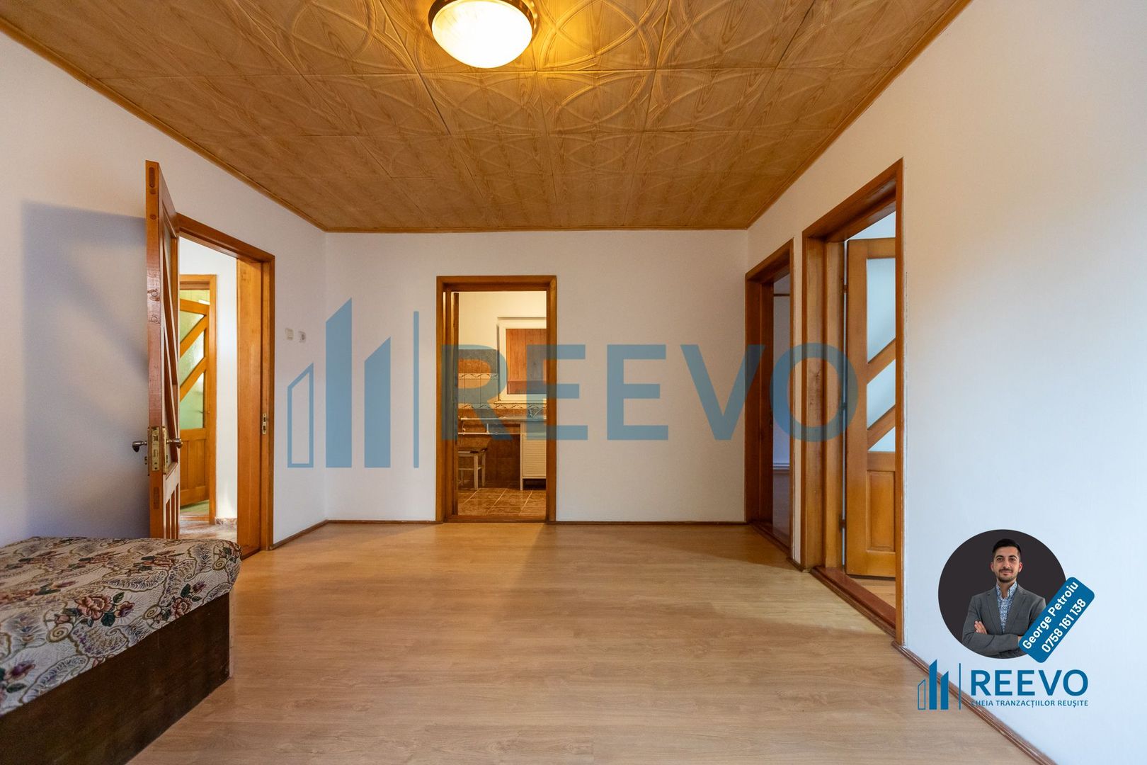 Casă de vânzare, P+1E+M, în Lilieci, Bacău - Poză 6