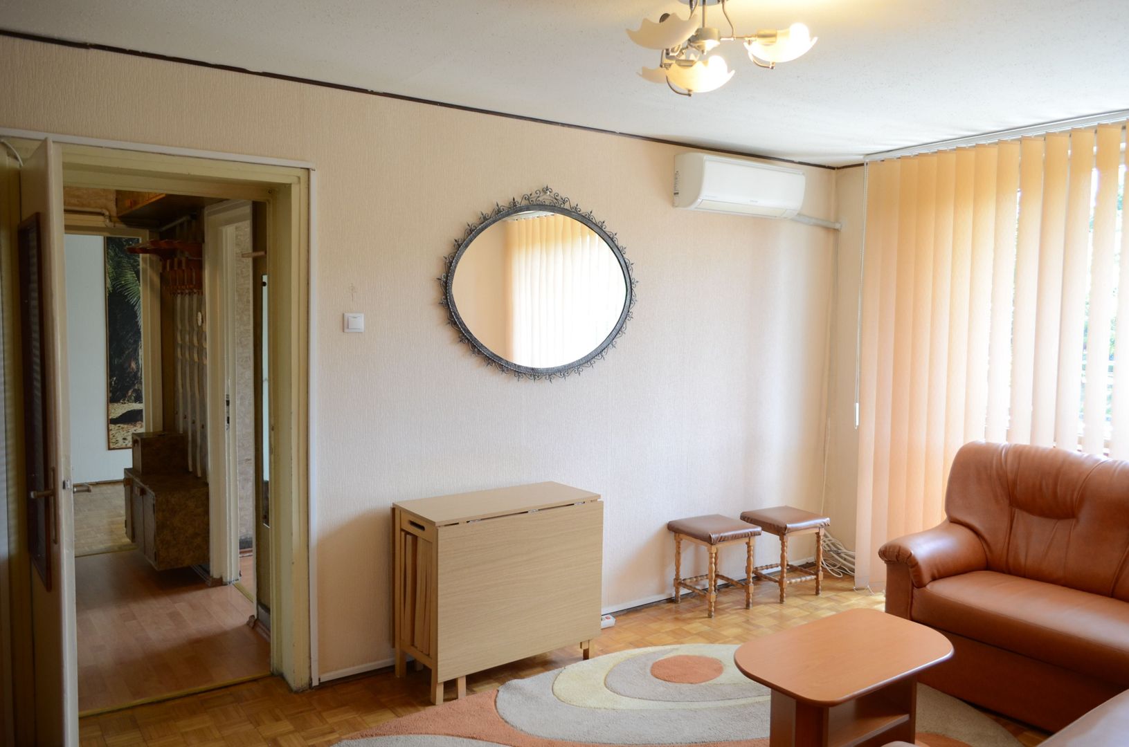De inchiriat  apartament ultracentral cu garaj - Poză 2