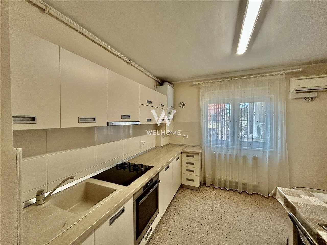 Apartament de închiriat în Sibiu – 3 camere, decomandat, 2 băi, 80 mp - Poză 3