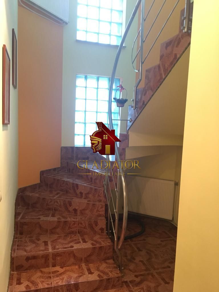 Vila impresionanta in Bucium - Visani - Str. Regina Maria - 2000 mp - Poză 8