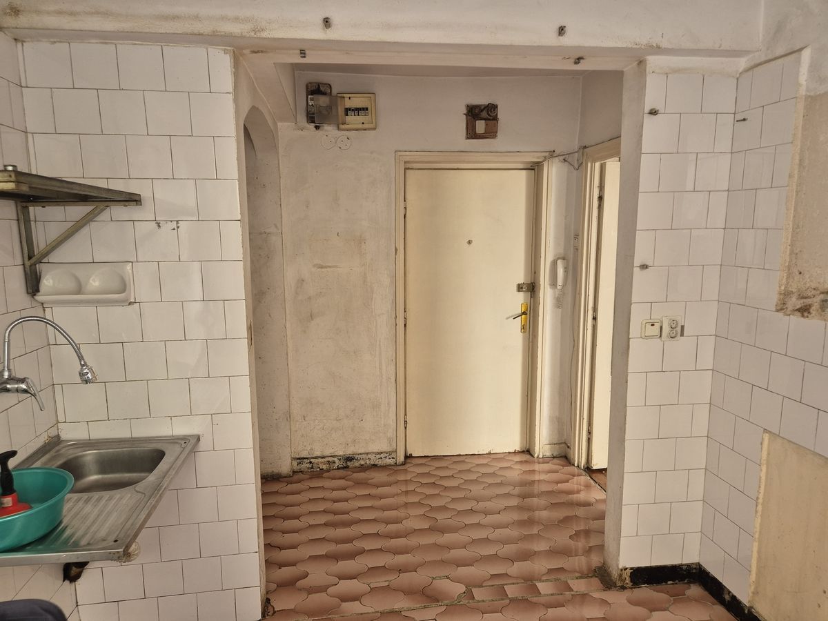 APARTAMENT 2 CAMERE CALEA VICTORIEI FOSTUL ROMARTA COPIILOR - Poză 2