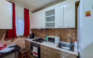 1 camera, Marasti, la cheie - Poză 3