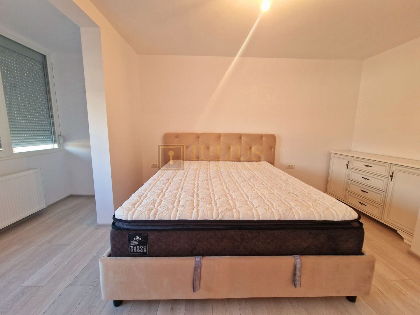 Str. Sorin Titel; semidecomandat în zona centrală; ideal investitie/inchiriere. - Poză 4