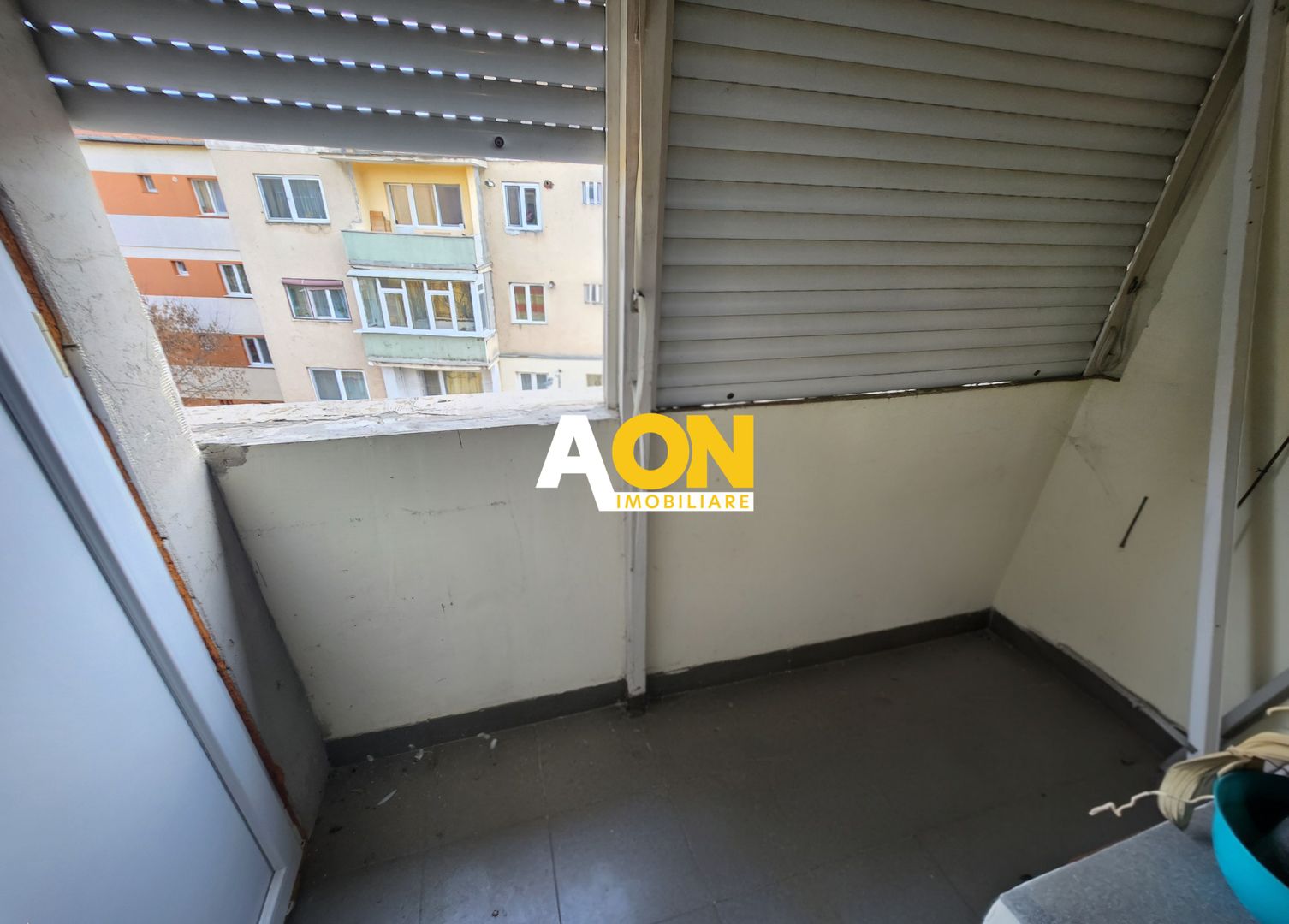 De vanzare apartament 3 camere zona Cetate - Poză 4