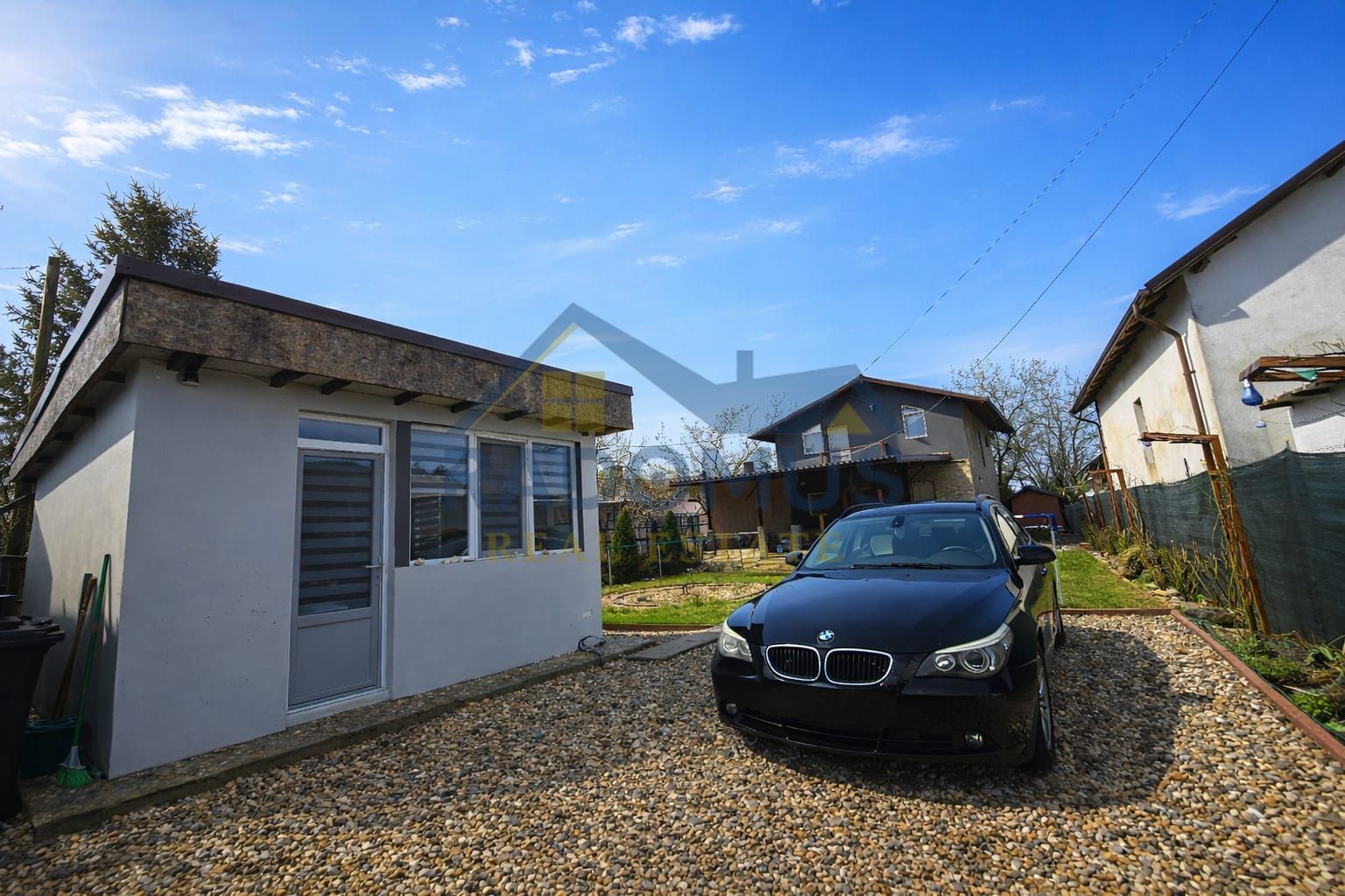 Casă Poienarii Burchii - Mobilată & Utilată  + Teren 2356 Mp - P+M - Poză 3