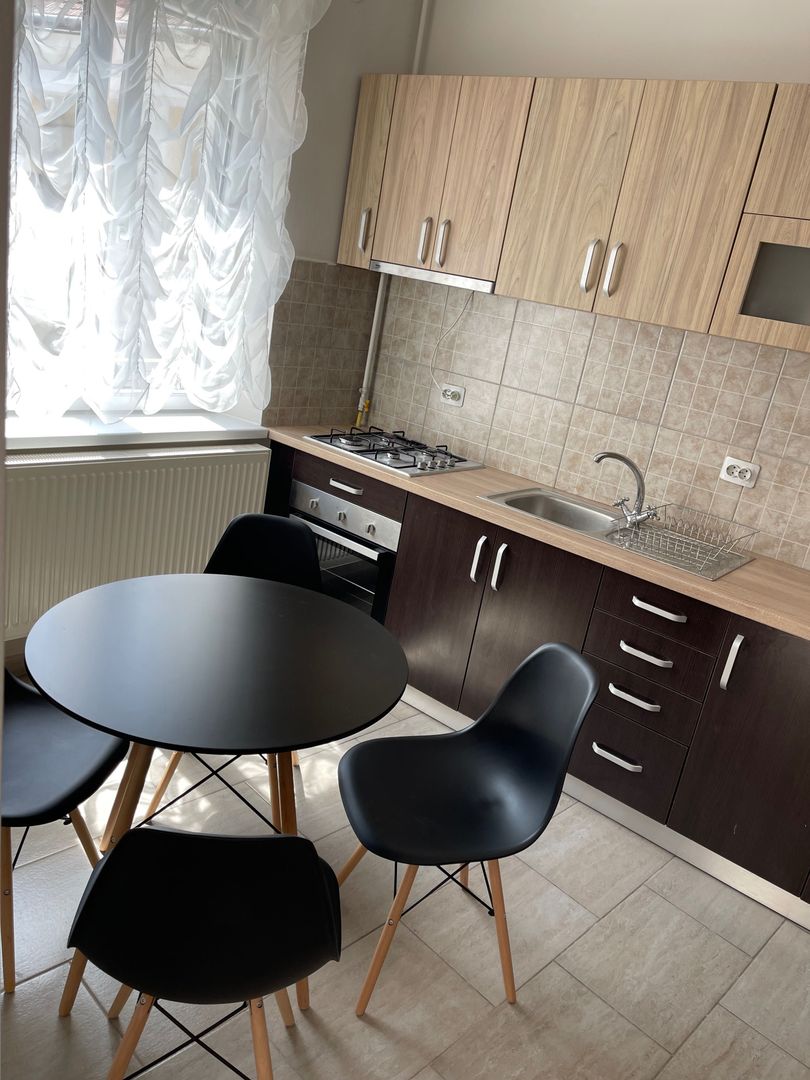 Apartament Central la cheie ! - Poză 2
