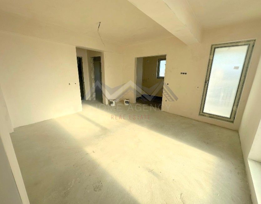 Apartament 2 camere Otopeni central | bloc cu lift | include parcare - Poză 3