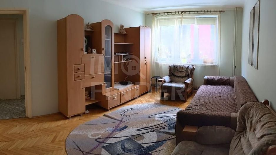 Vanzare 2 camere zona Facultatii de Litere, Semicentral - Poză 1