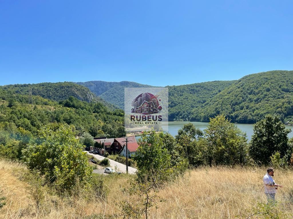 Teren intravilan 2.580 mp Eșelnița, acces DN57, ideal turism, locuinte - Poză 3