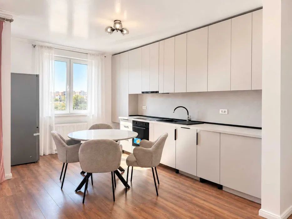 De inchiriat Apartament modern 2 camere, parcare Genesys Micalaca Arad - Poză 3