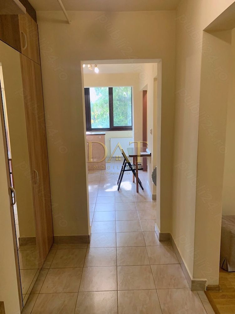 De vanzare apartament 3 camere | semidecomandat | Cartierul Gheorgheni - Poză 2