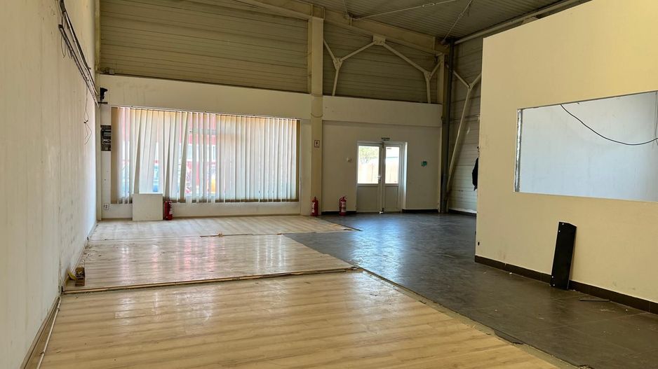 Hală de închiriat Arad – 110 mp  Acces TIR - Poză 1