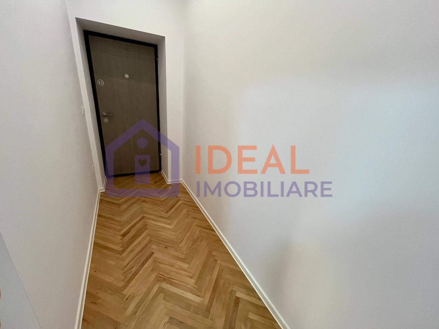 Apartament Ultracentral cu 2 camere complet renovat - de vânzare - Poză 7