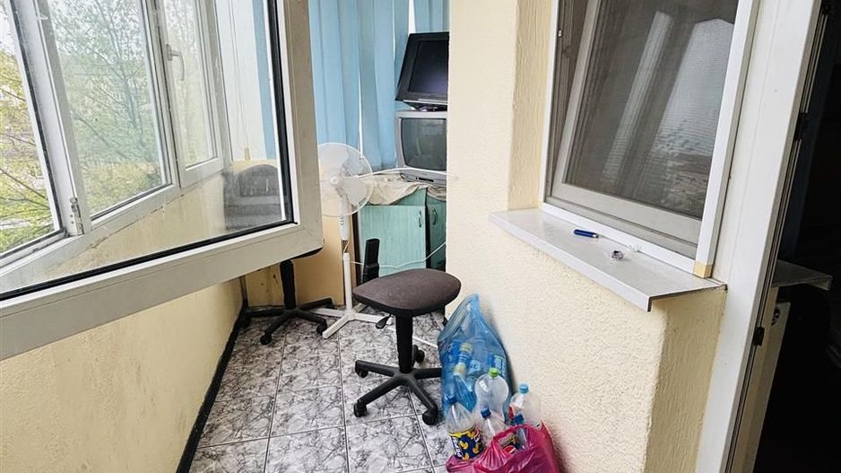 APARTAMENT CU 2 CAMERE SEMIDECOMANDAT ZONA ROGERIUS - Poză 8