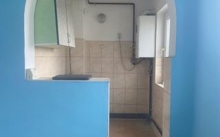Super pret!! Vanzare apartament cu 3 camere-Micro 9 - Poză 2