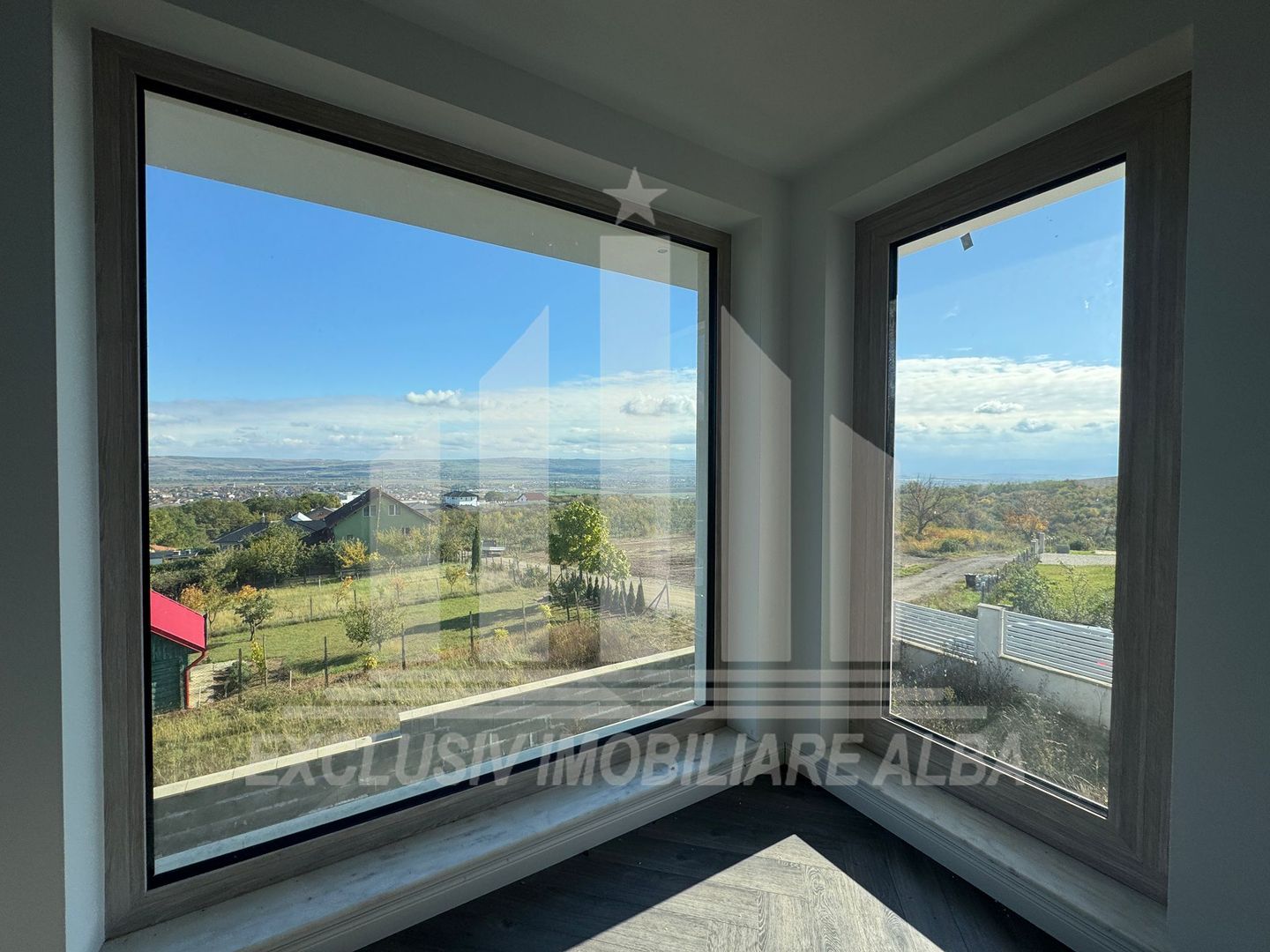 Casa individuala | 250 mp | 995 mp teren | Toate utilitatile | Seigau - Poză 8