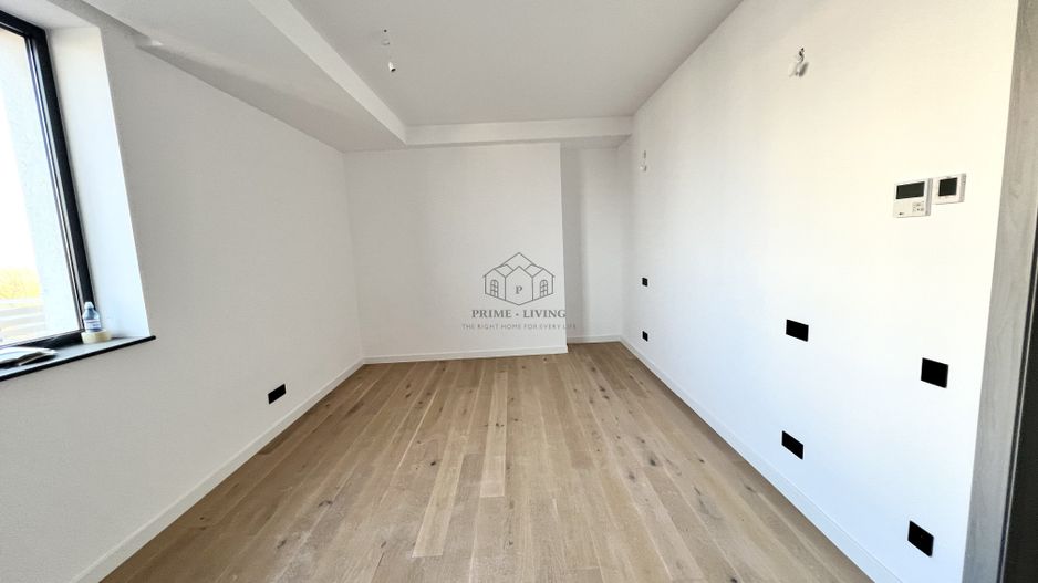 APARTAMENT DEOSEBIT CU 3 CAMERE LA VANZARE CU VEDERE SPRE PARC - Poză 6