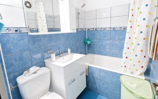 Apartament renovat 2 camere SD 49 mp Podu Ros 92000 euro - Poză 7