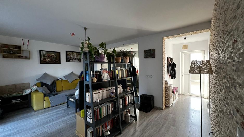 Casa de vanzare , mobilata si utilata, Sanandrei. - Poză 4