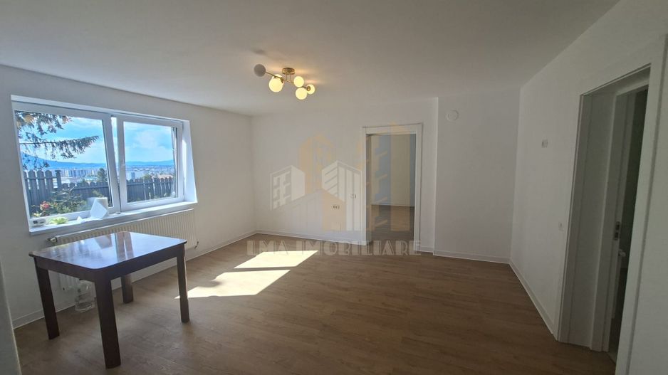 Apartament 2 camere semidecomandat Brasovul vechi - Poză 9