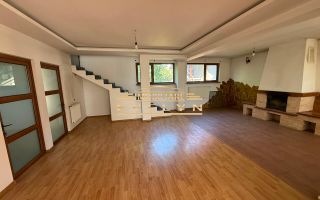 Casă de vânzare Ds+P+1E+M, situată pe Strada Alexandru cel Bun. - Poză 8