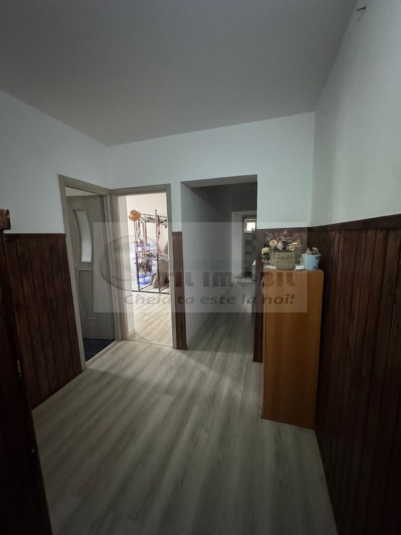Apartament decomandat 3 camere - 80 mp - Valea Lupului - 340€ - Poză 3