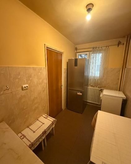 Apartament 3 Camere Tineretului - Bloc Reabilitat lânga Parc și Metrou - Poză 6