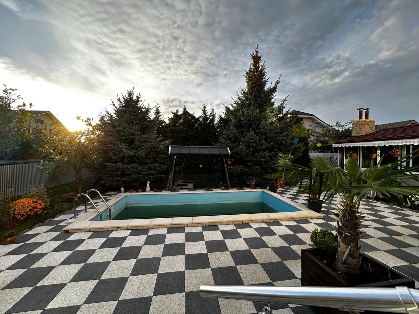 Vila de vanzare zona Metro/Arcasilor - P+1E+M - Poză 20