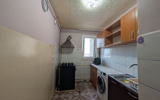 3 Camere Giulești, 60mp, Vedere Panoramică, Total de Renovat - Poză 13