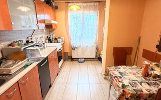 Apartament cu 3 camere, 2 bai, etaj 3/4 in Marasti, zona CBC ! - Poză 1