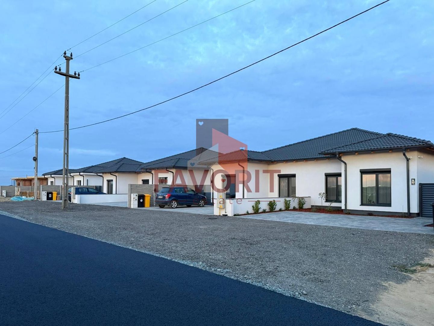 Duplex in Mosnita | 4 camere | Toate utilitatile | Asfalt - Poză 1