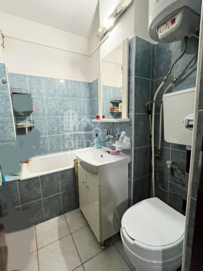 Apartament cu 2 camere de vanzare zona Rogerius, Oradea - Poză 9