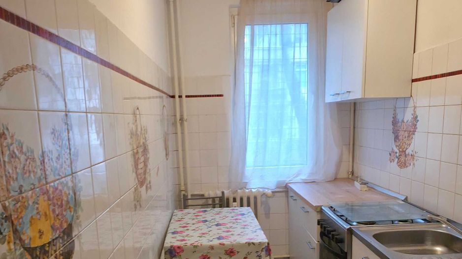 Garsonieră decomandată, mobilată și luminoasă – Metrou Valea Ialomiței - Poză 5