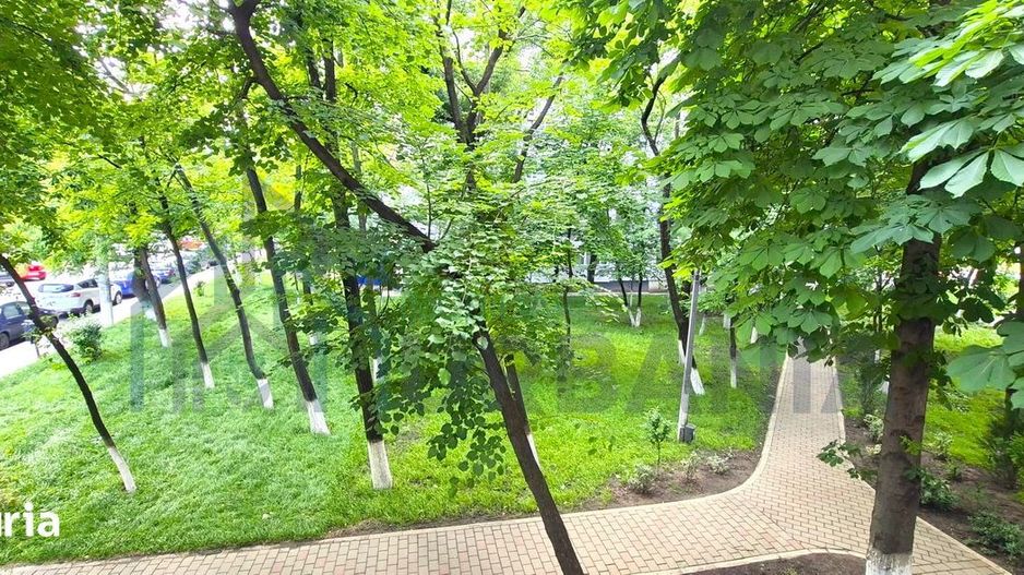 Apartament 2 camere, Podu Roș, etaj 1, ultracentral, 5 minute de Palas, stare excelentă - Poză 12