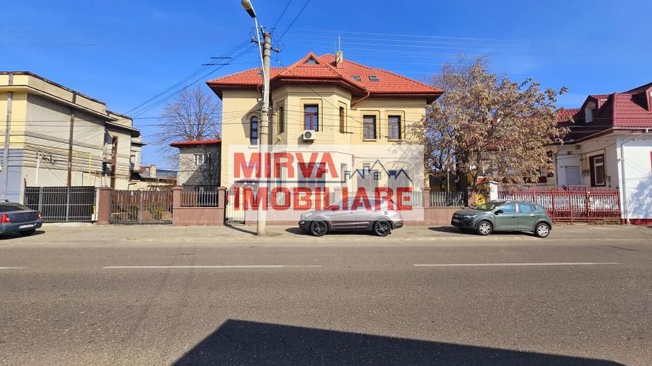 🏢 Spațiu de birouri – 5 camere, 3 băi – Mansardă vilă, Central - Poză 74