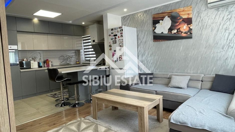 Apartament mobilat utilat 3 camere 2 balcoane–Șelimbar, Brana 123000 e - Poză 1