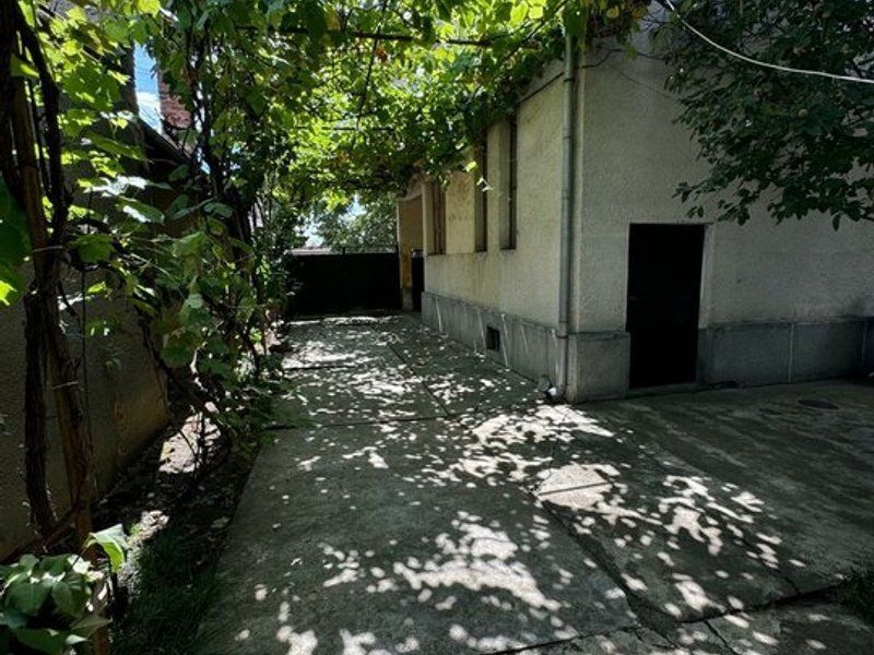 De vânzare Vilă D+P+2E, Gradiste Arad, garage si curte proprie - Poză 16
