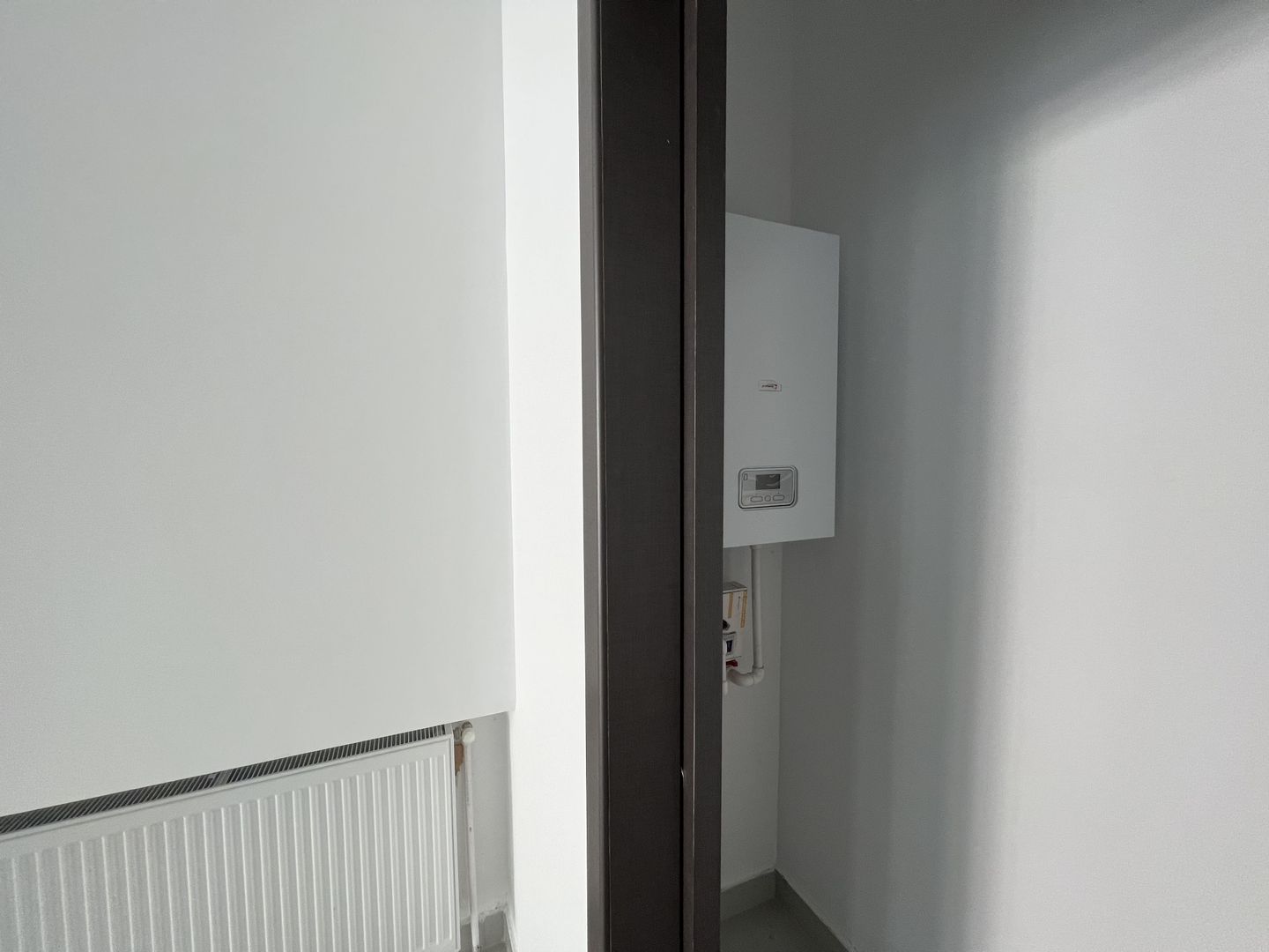 Spatiu comercial mare - Crangasi (aproape de piata, metrou) - Poză 14