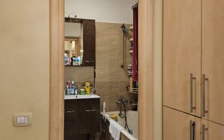 Vând 🏢 Apartament 3 camere | Câmpia Libertății | Aproape de Piața Muncii - Poză 5