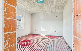 Proprietate impresionantă de vânzare in Nădab - Poză 33