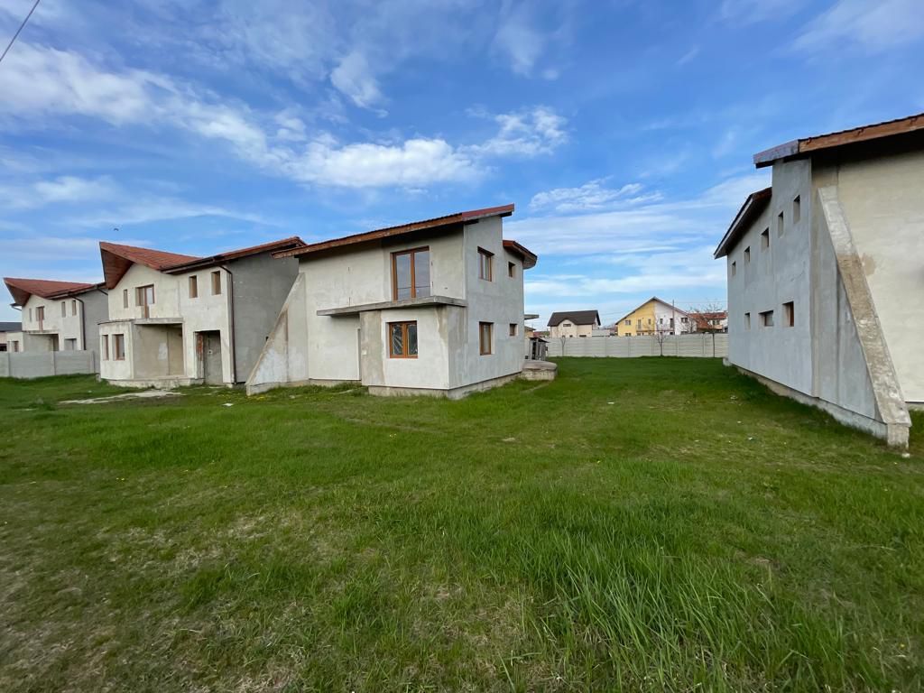 Casă individuală cu 5 camere în Vladimirescu - Poză 13