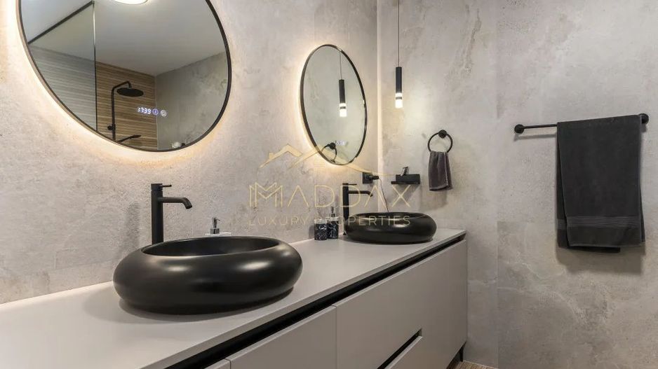 Vilă LUX de vânzare în Voluntari***360mp***4 dormitoare//piscina privata - Poză 16