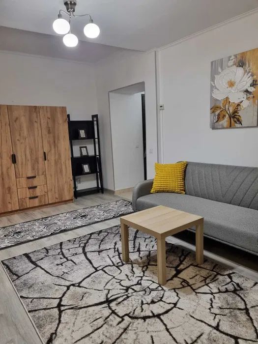 Apartament modern ultra-central, doua camere, Piata Romana - Poză 1